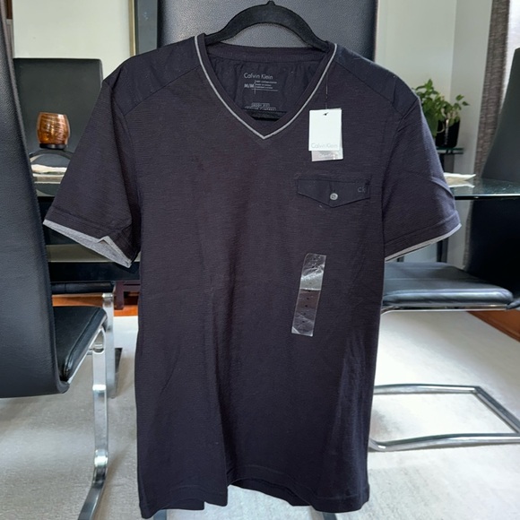 Calvin Klein Other - NWT Calvin Klein vneck shirt